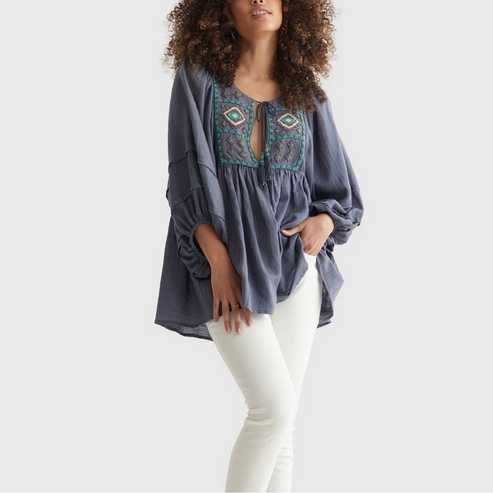 NWT LUCKY BRAND Collectibles Edition Blue Beaded Relaxed Peasant Tie Front Top L